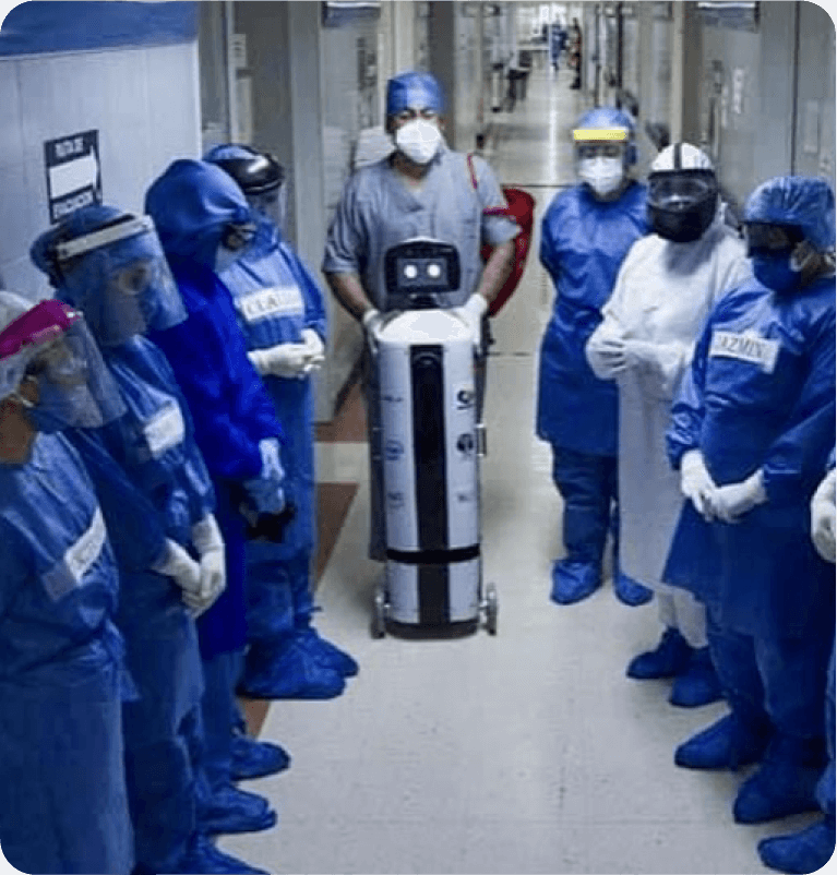 Roomie as a pioneer in service robotics